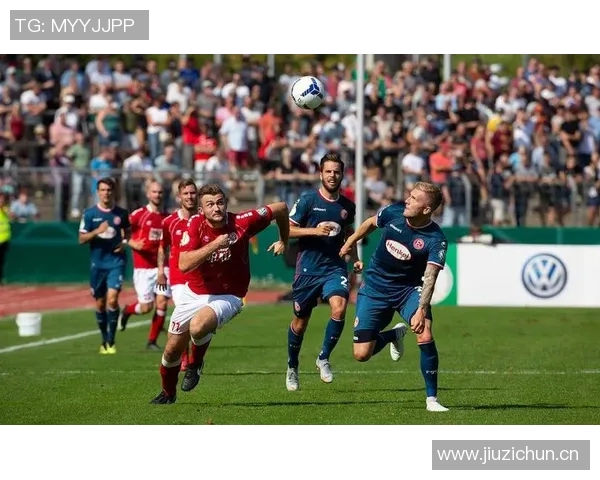 奥格斯堡稳居榜首,保级形势一片大好 奥格斯堡稳居榜首,保级形势一片大好