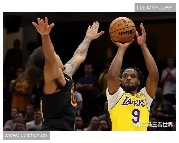 湖人队继续屡战屡败,战绩不佳令球迷担忧 湖人队继续屡战屡败,战绩不佳令球迷担忧